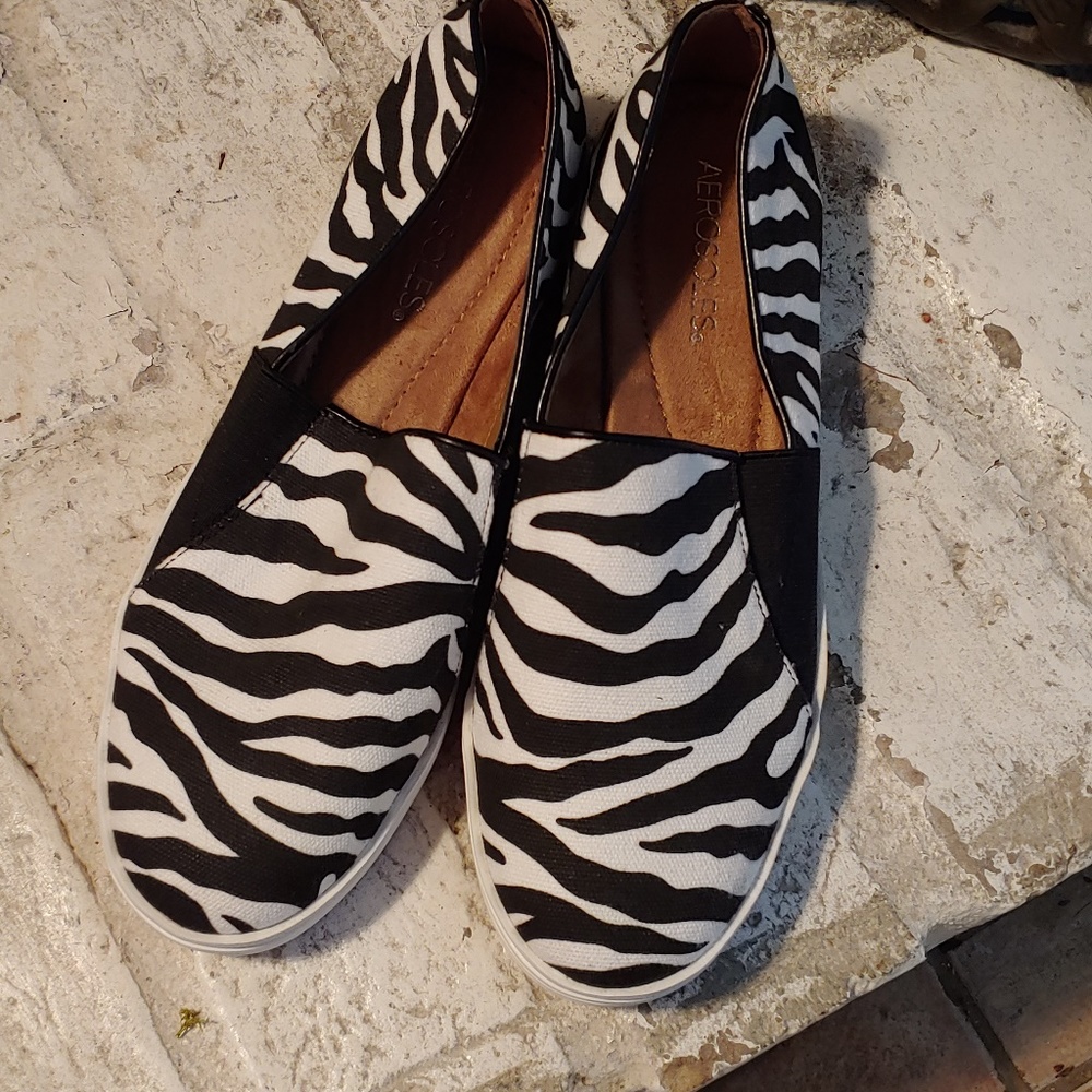 Aerosole boat shoes Size Zebra Print Size 7.5